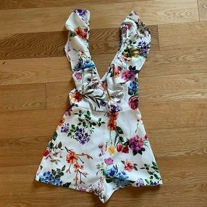 Vici floral romper